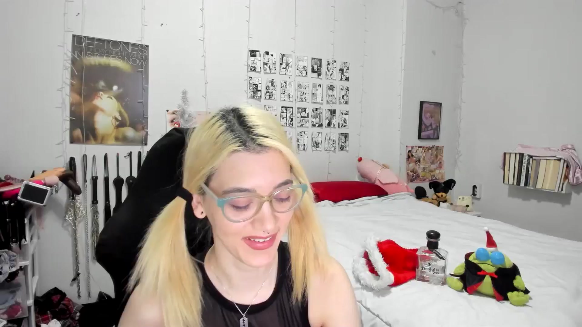 Gallery image thumbnail from AnnaTame's myfreecams stream on, 12/28/2025, 06:10 image 1 of 20