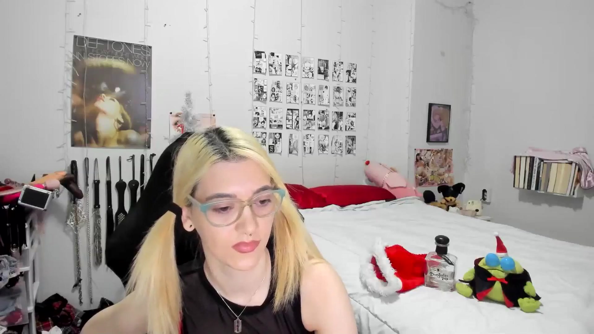 Gallery image thumbnail from AnnaTame's myfreecams stream on, 12/28/2025, 06:10 image 11 of 20