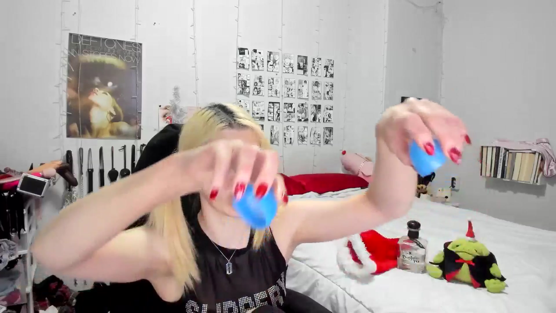 Gallery image thumbnail from AnnaTame's myfreecams stream on, 12/28/2025, 06:10 image 13 of 20