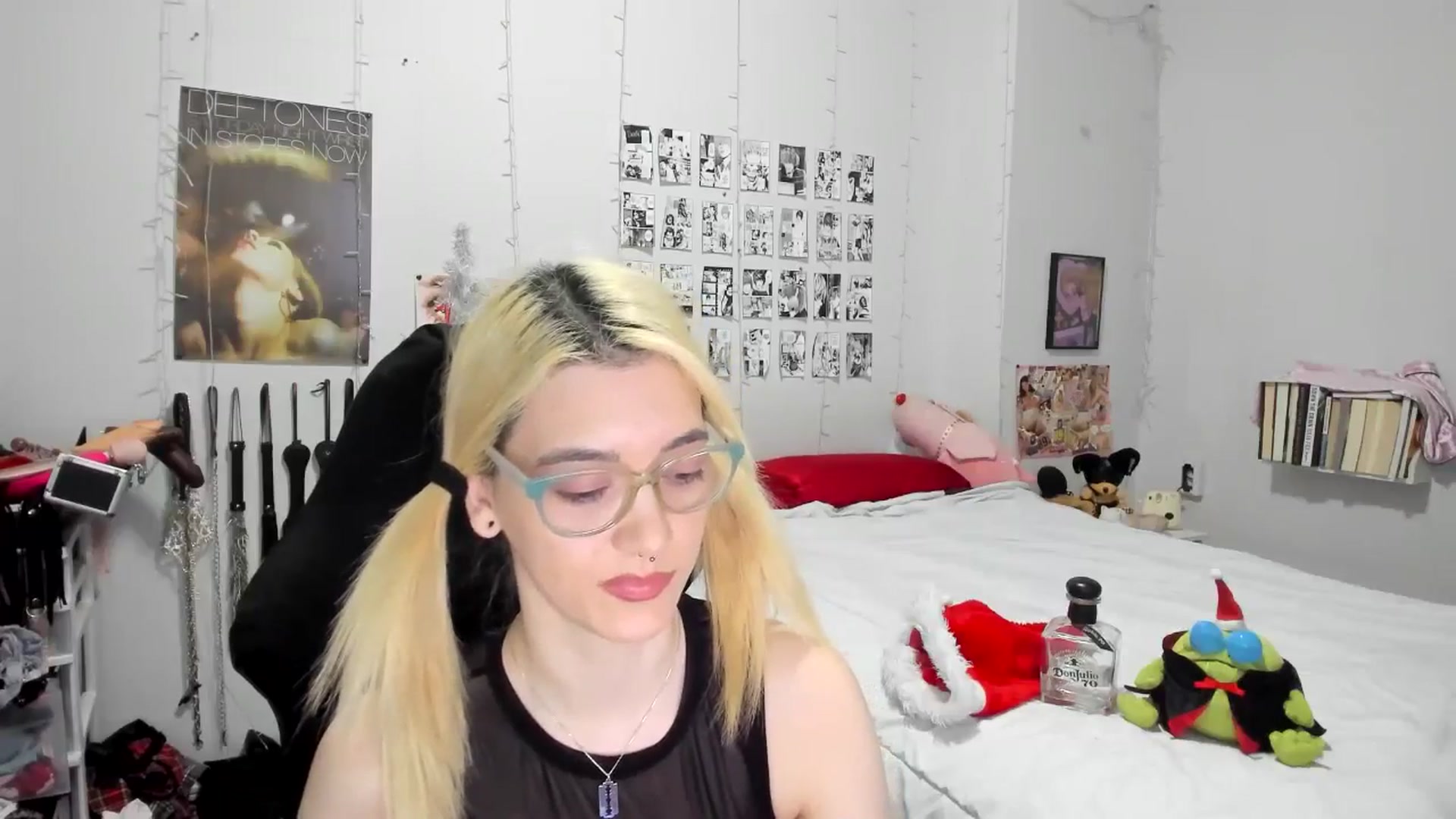 Gallery image thumbnail from AnnaTame's myfreecams stream on, 12/28/2025, 06:10 image 2 of 20