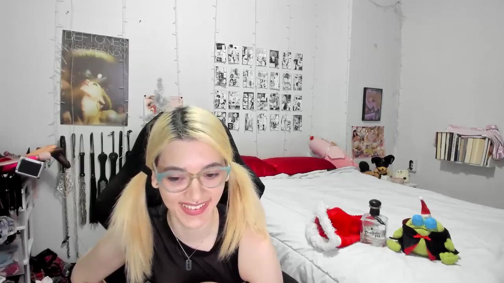 Gallery image thumbnail from AnnaTame's myfreecams stream on, 12/28/2025, 06:10 image 7 of 20