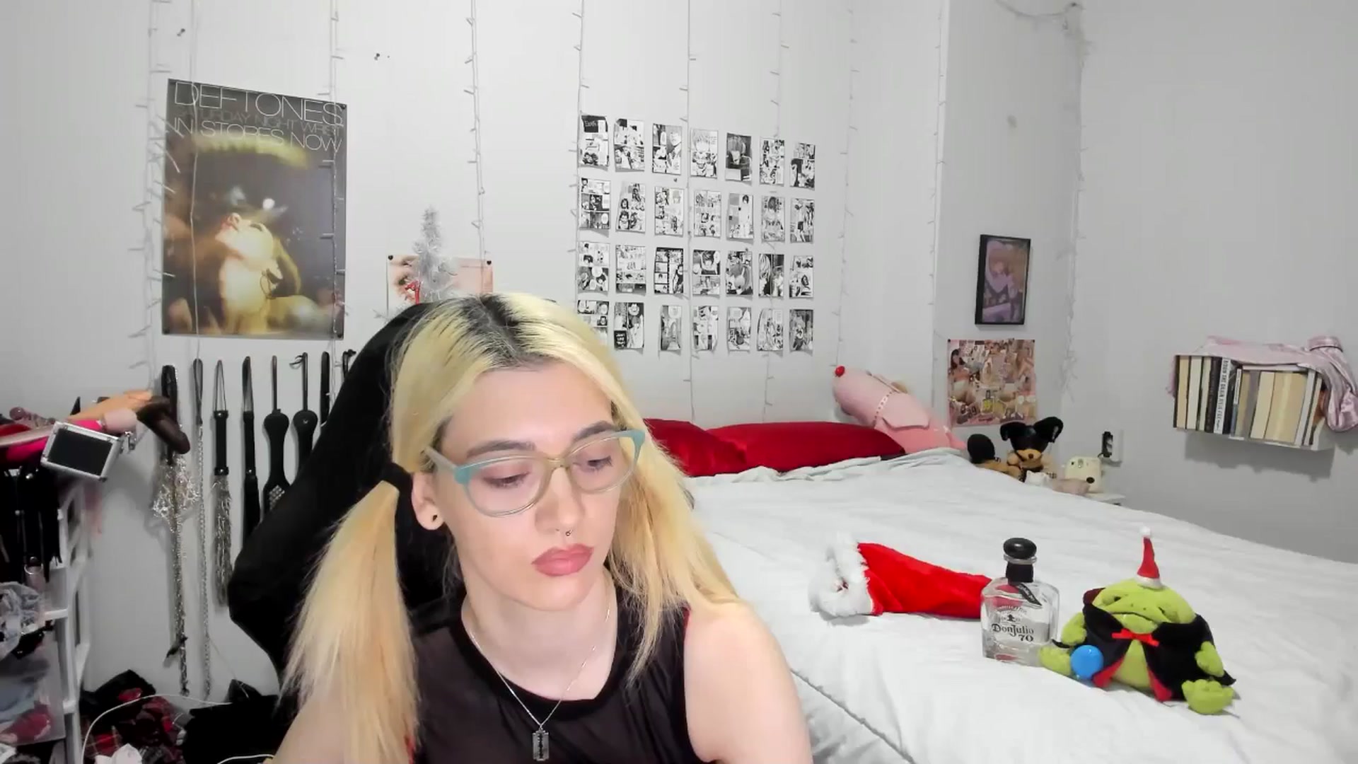 Gallery image thumbnail from AnnaTame's myfreecams stream on, 12/28/2025, 07:07 image 11 of 20