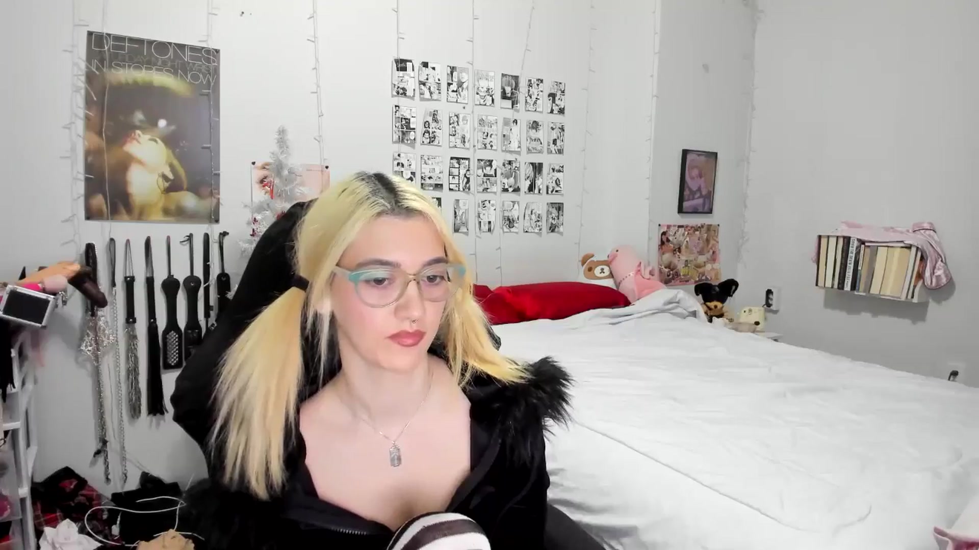 Gallery image thumbnail from AnnaTame's myfreecams stream on, 12/30/2025, 04:03 image 6 of 20