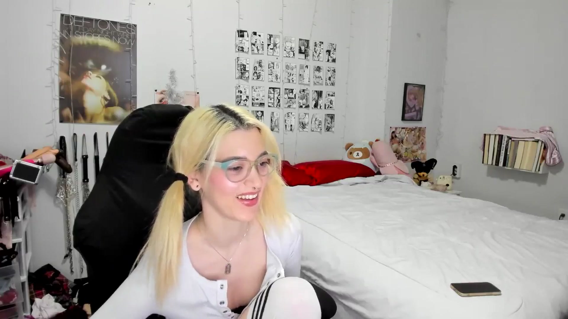 Gallery image thumbnail from AnnaTame's myfreecams stream on, 12/31/2025, 07:07 image 17 of 20