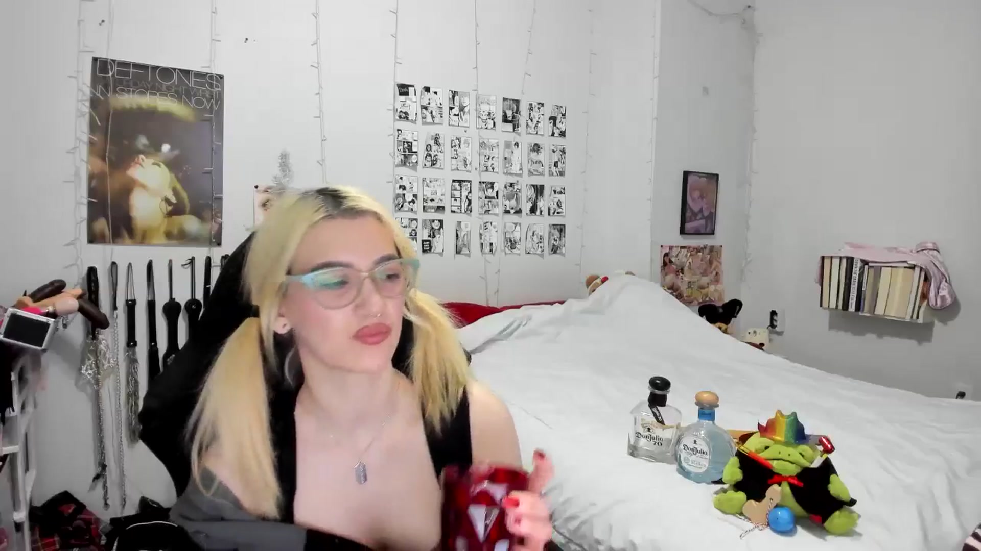 Gallery image thumbnail from AnnaTame's myfreecams stream on, 01/01/2026, 06:09 image 12 of 20