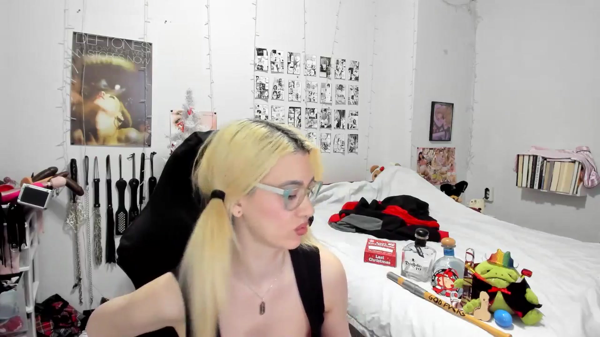 Gallery image thumbnail from AnnaTame's myfreecams stream on, 01/01/2026, 08:32 image 18 of 20