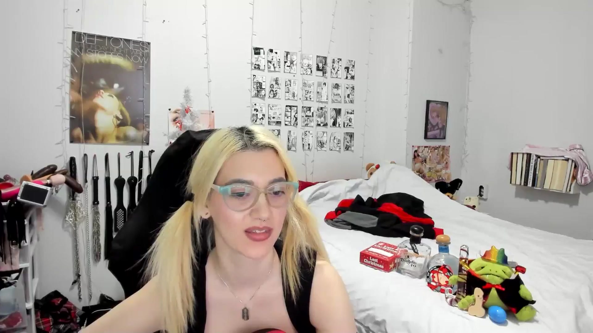 Gallery image thumbnail from AnnaTame's myfreecams stream on, 01/01/2026, 08:32 image 12 of 20