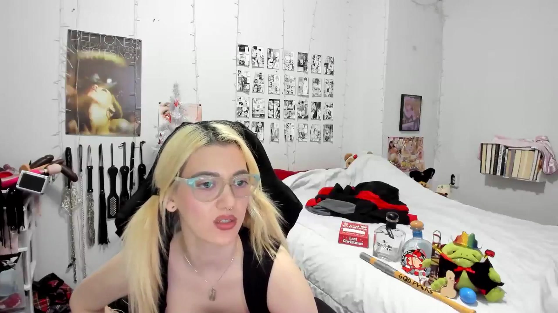 Gallery image thumbnail from AnnaTame's myfreecams stream on, 01/01/2026, 08:32 image 15 of 20