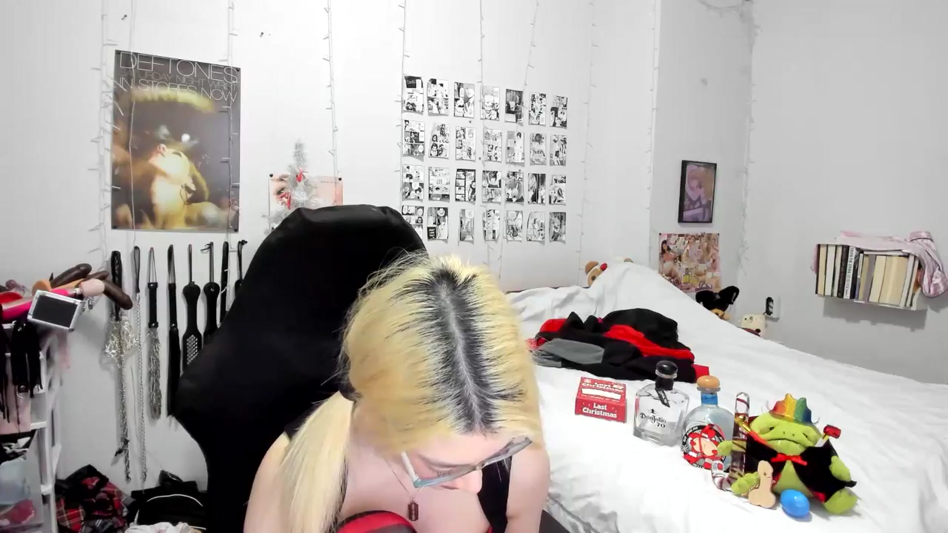 Gallery image thumbnail from AnnaTame's myfreecams stream on, 01/01/2026, 08:32 image 14 of 20