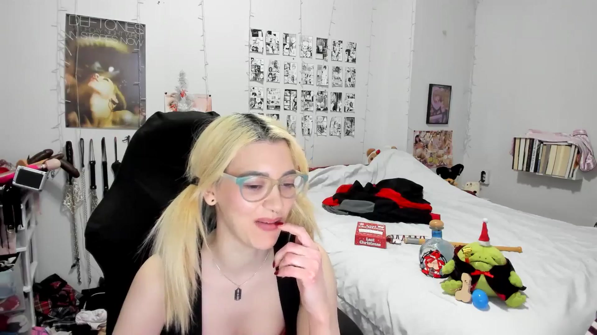 Gallery image thumbnail from AnnaTame's myfreecams stream on, 01/01/2026, 09:56 image 12 of 20