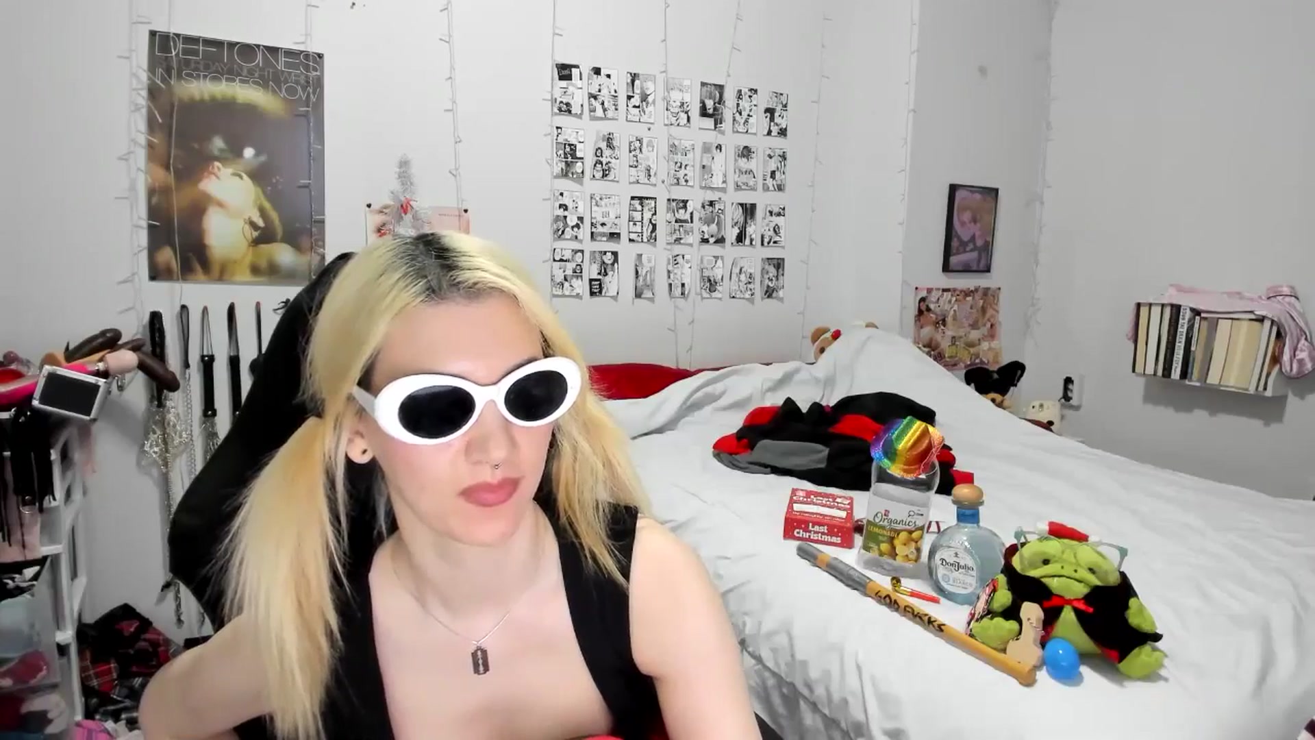 Gallery image thumbnail from AnnaTame's myfreecams stream on, 01/01/2026, 10:48 image 10 of 20