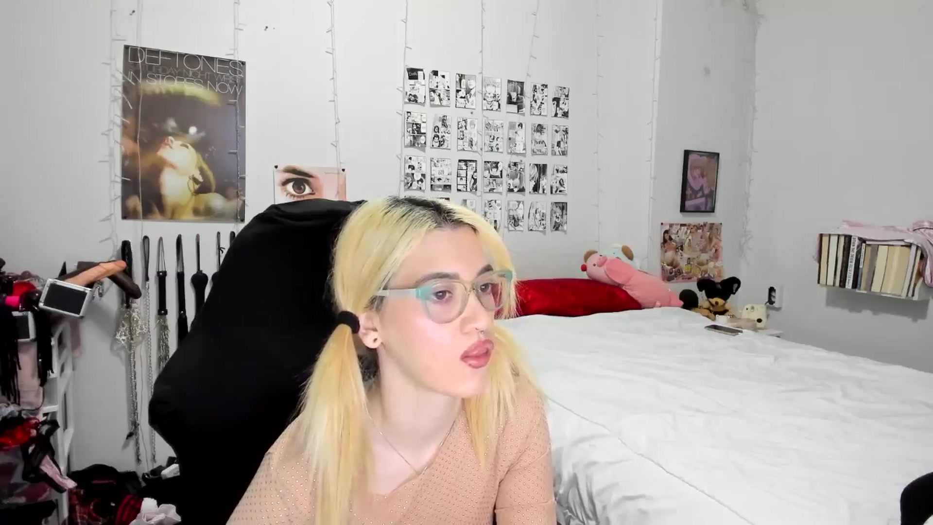 Gallery image thumbnail from AnnaTame's myfreecams stream on, 01/05/2026, 04:43 image 18 of 20