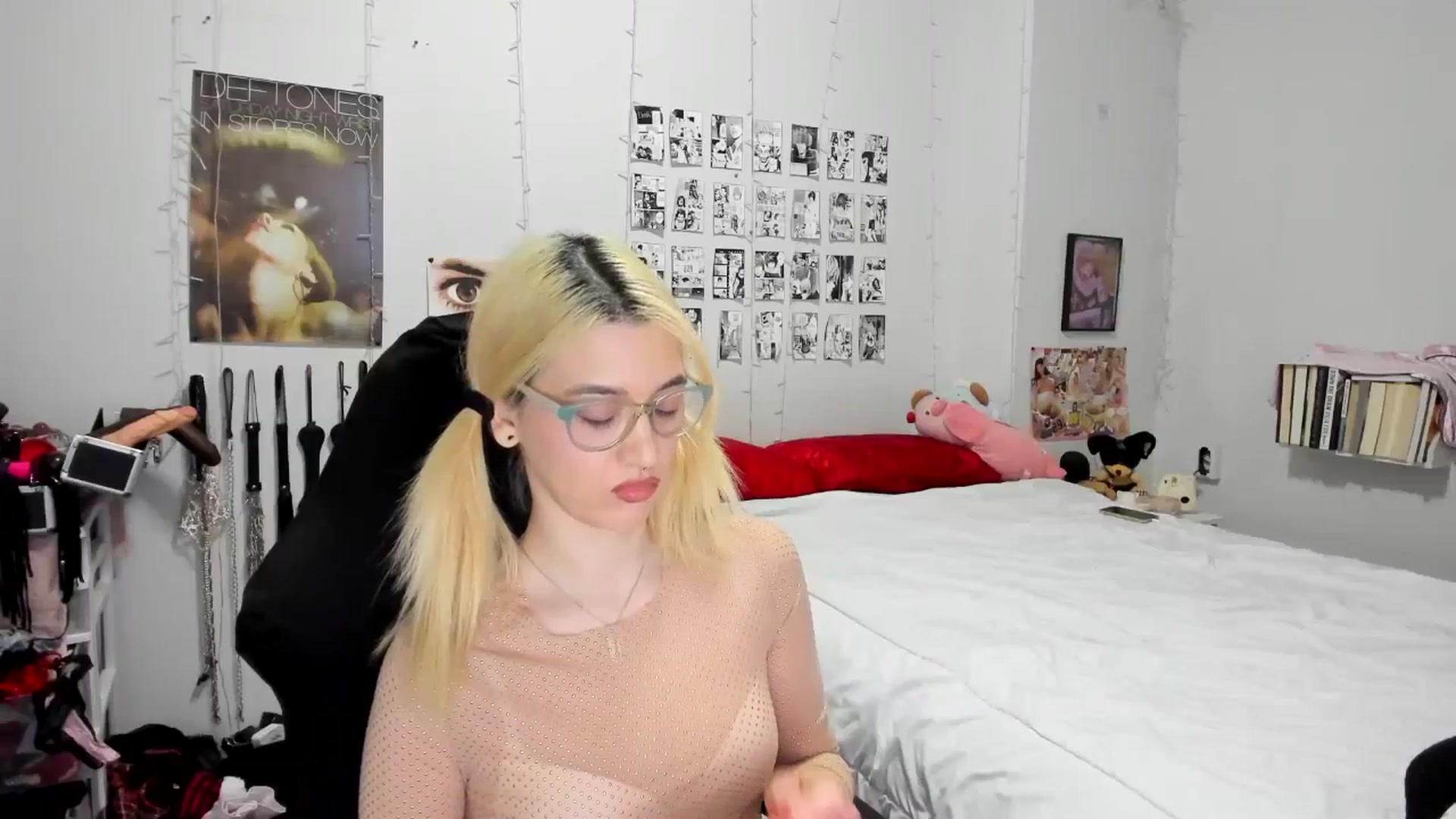 Gallery image thumbnail from AnnaTame's myfreecams stream on, 01/05/2026, 04:43 image 12 of 20