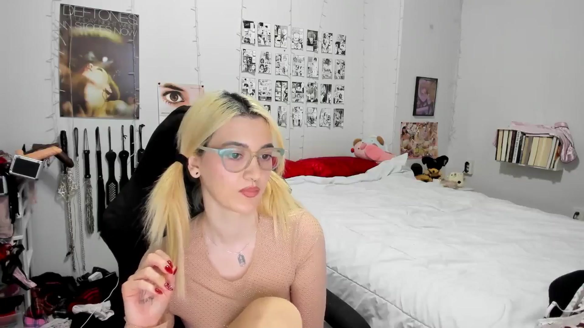 Gallery image thumbnail from AnnaTame's myfreecams stream on, 01/05/2026, 06:33 image 15 of 20