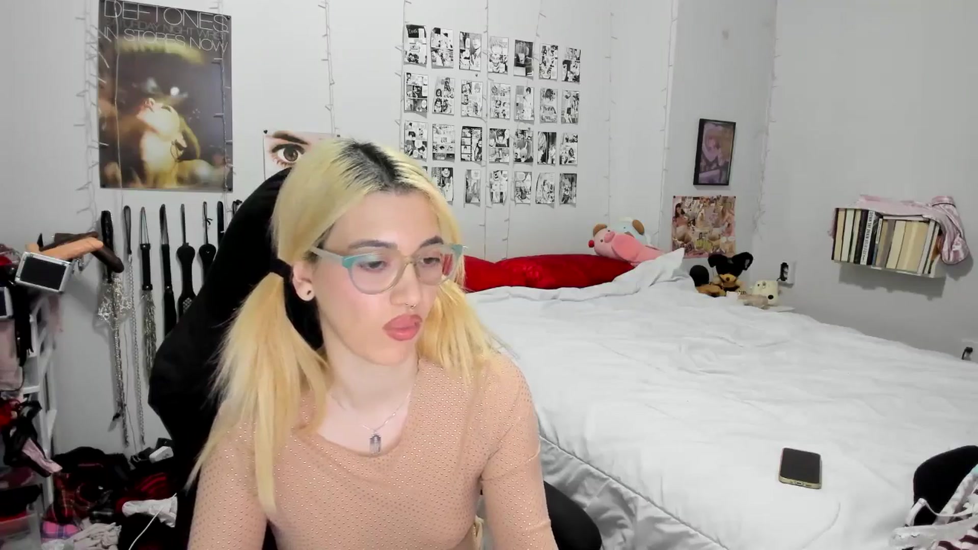 Gallery image thumbnail from AnnaTame's myfreecams stream on, 01/05/2026, 06:54 image 12 of 20