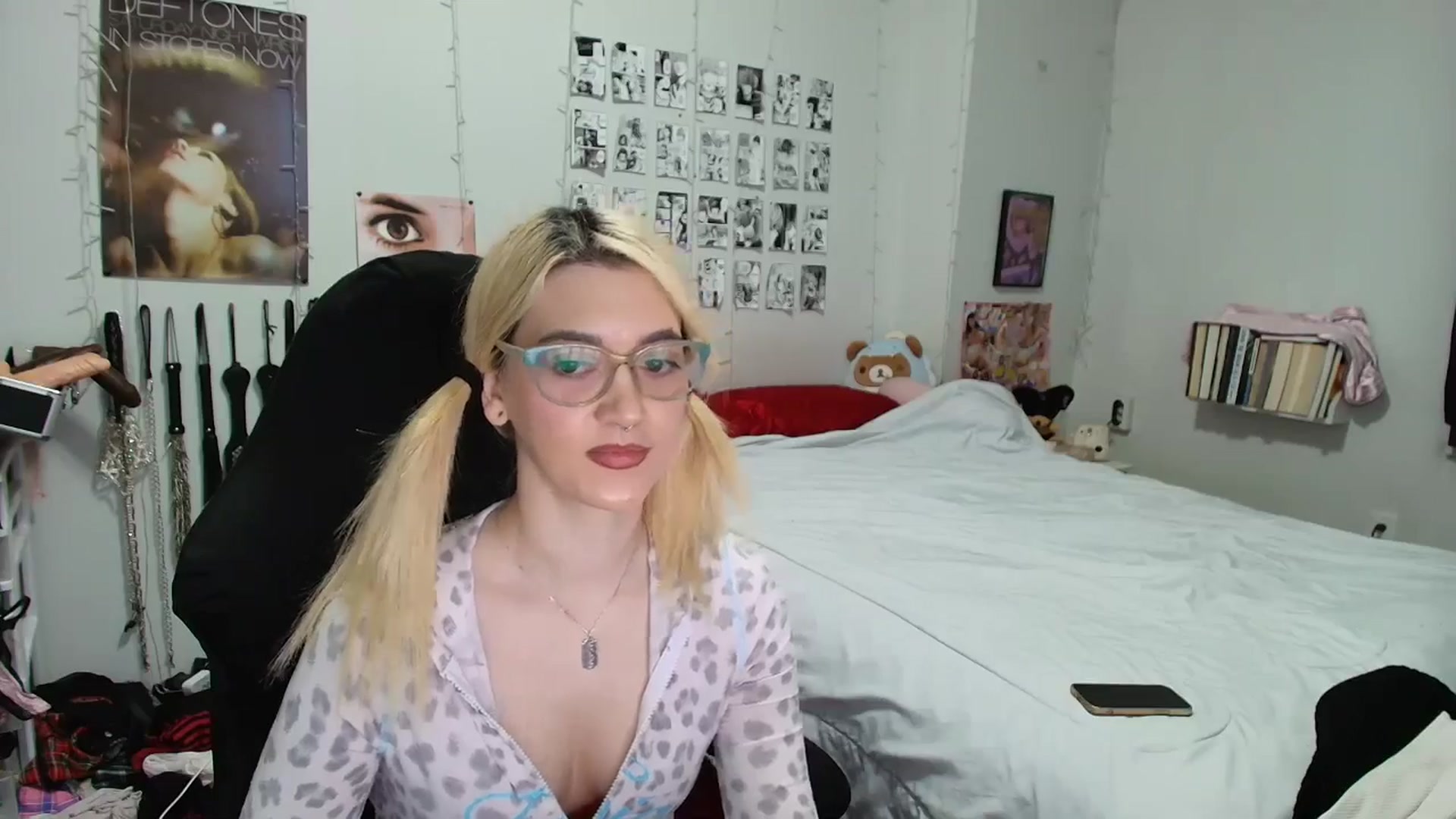 Gallery image thumbnail from AnnaTame's myfreecams stream on, 01/06/2026, 05:24 image 16 of 20