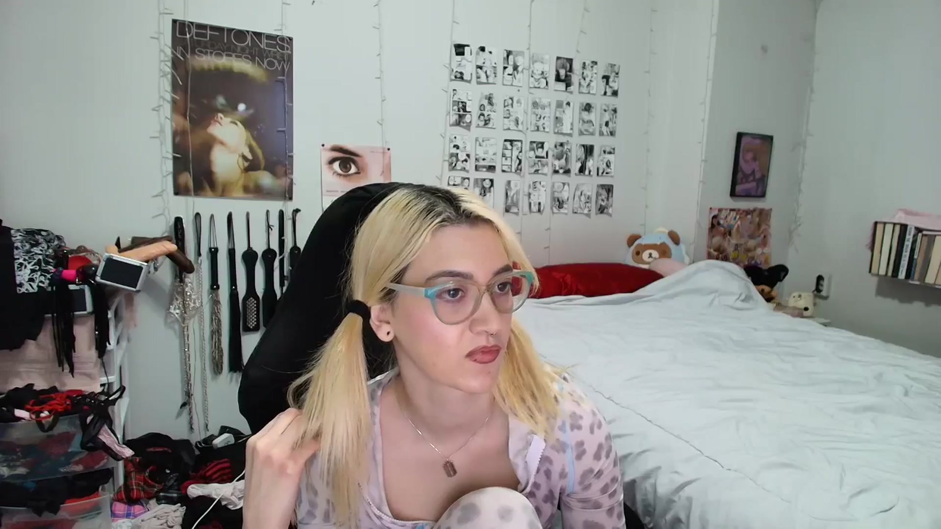 Gallery image thumbnail from AnnaTame's myfreecams stream on, 01/06/2026, 06:22 image 16 of 20