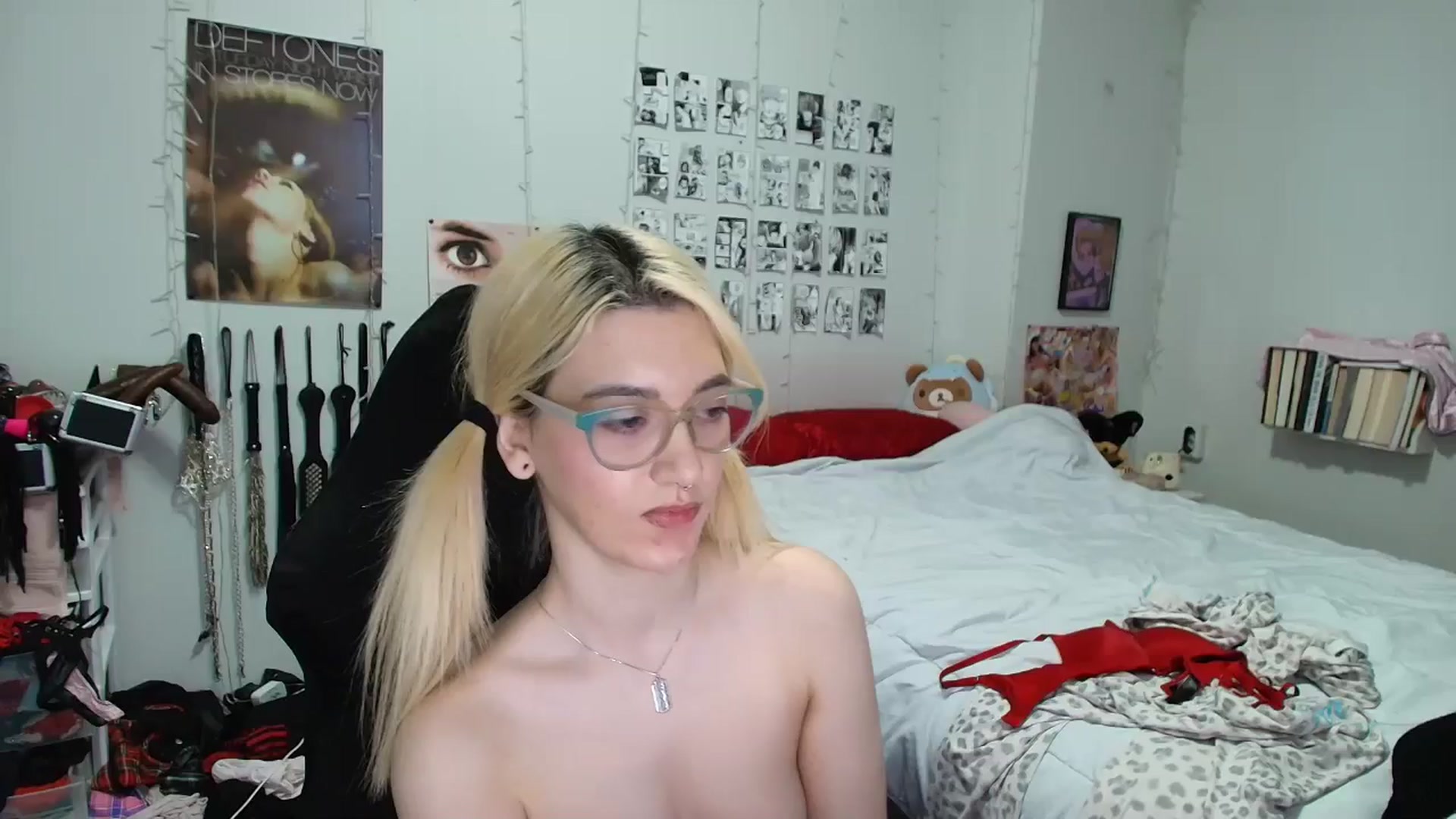 Gallery image thumbnail from AnnaTame's myfreecams stream on, 01/06/2026, 07:30 image 15 of 20
