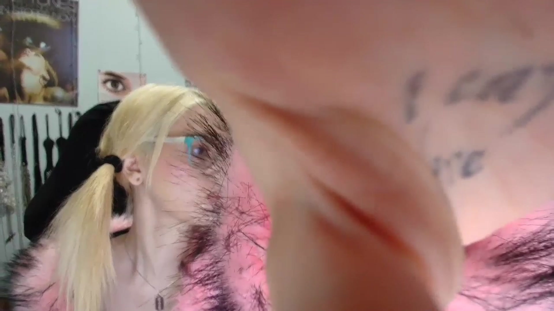 Gallery image thumbnail from AnnaTame's myfreecams stream on, 01/18/2026, 04:23 image 3 of 20