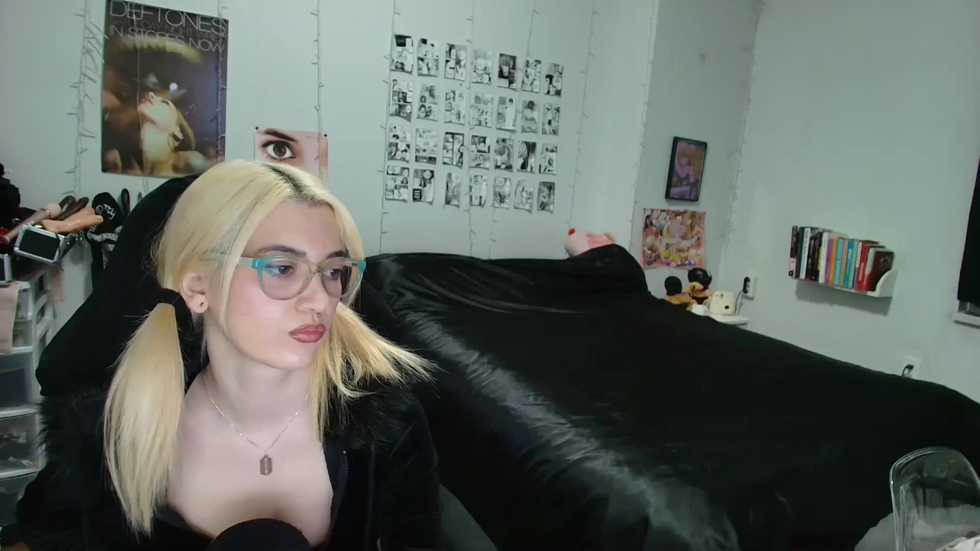 Gallery image thumbnail from AnnaTame's myfreecams stream on, 01/23/2026, 04:59 image 1 of 20