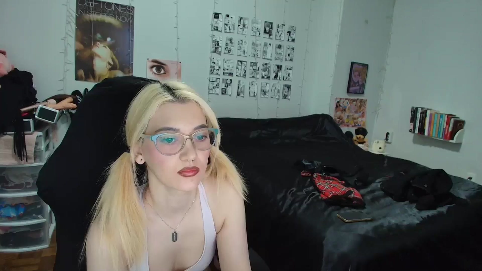 Gallery image thumbnail from AnnaTame's myfreecams stream on, 01/28/2026, 03:38 image 18 of 20