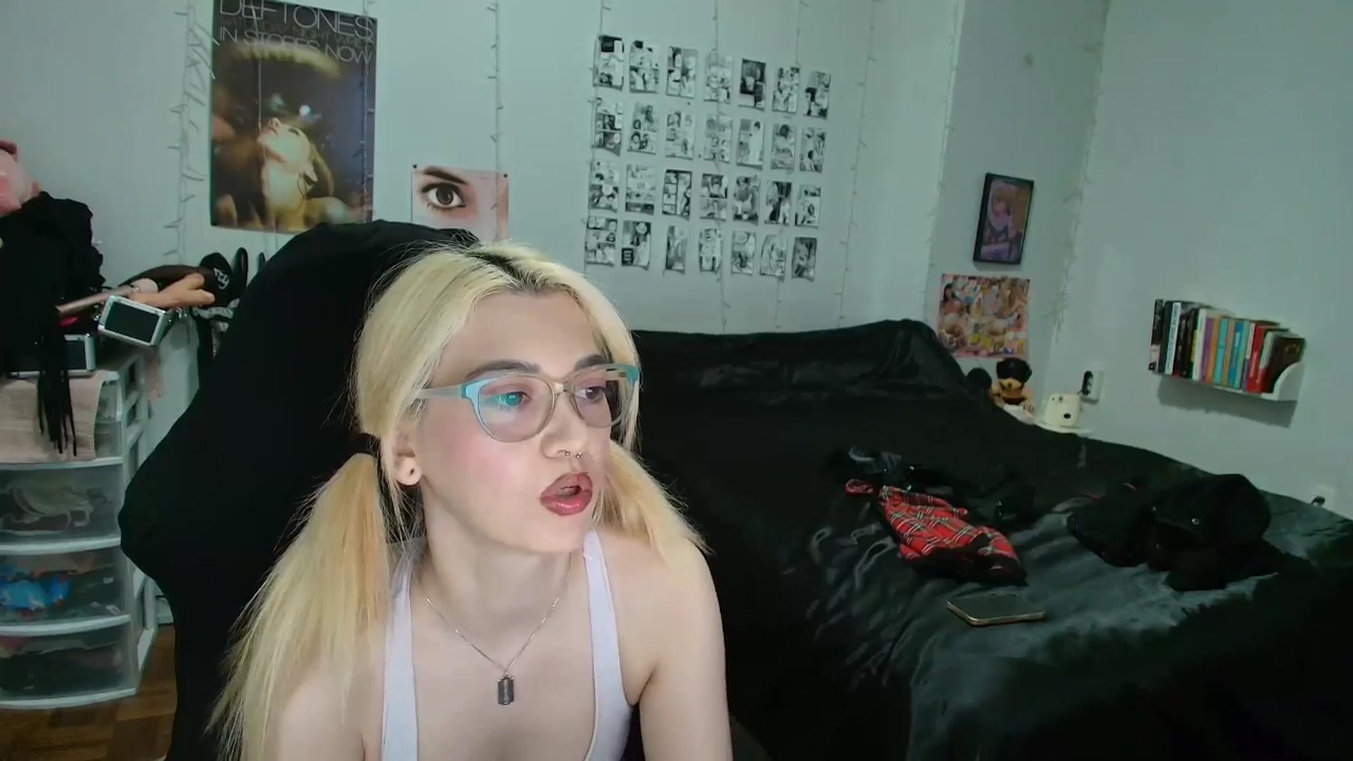 Gallery image thumbnail from AnnaTame's myfreecams stream on, 01/28/2026, 04:23 image 18 of 20