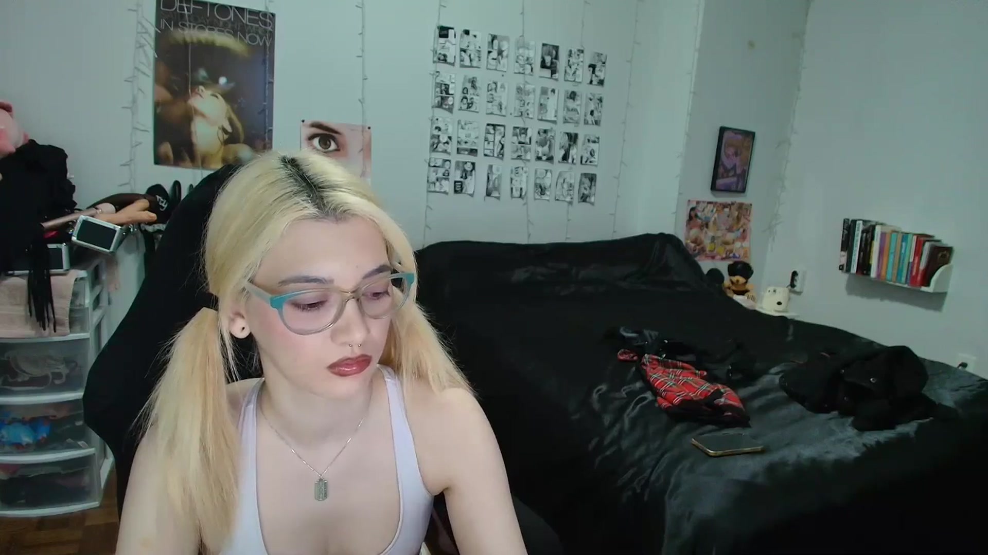 Gallery image thumbnail from AnnaTame's myfreecams stream on, 01/28/2026, 04:23 image 10 of 20