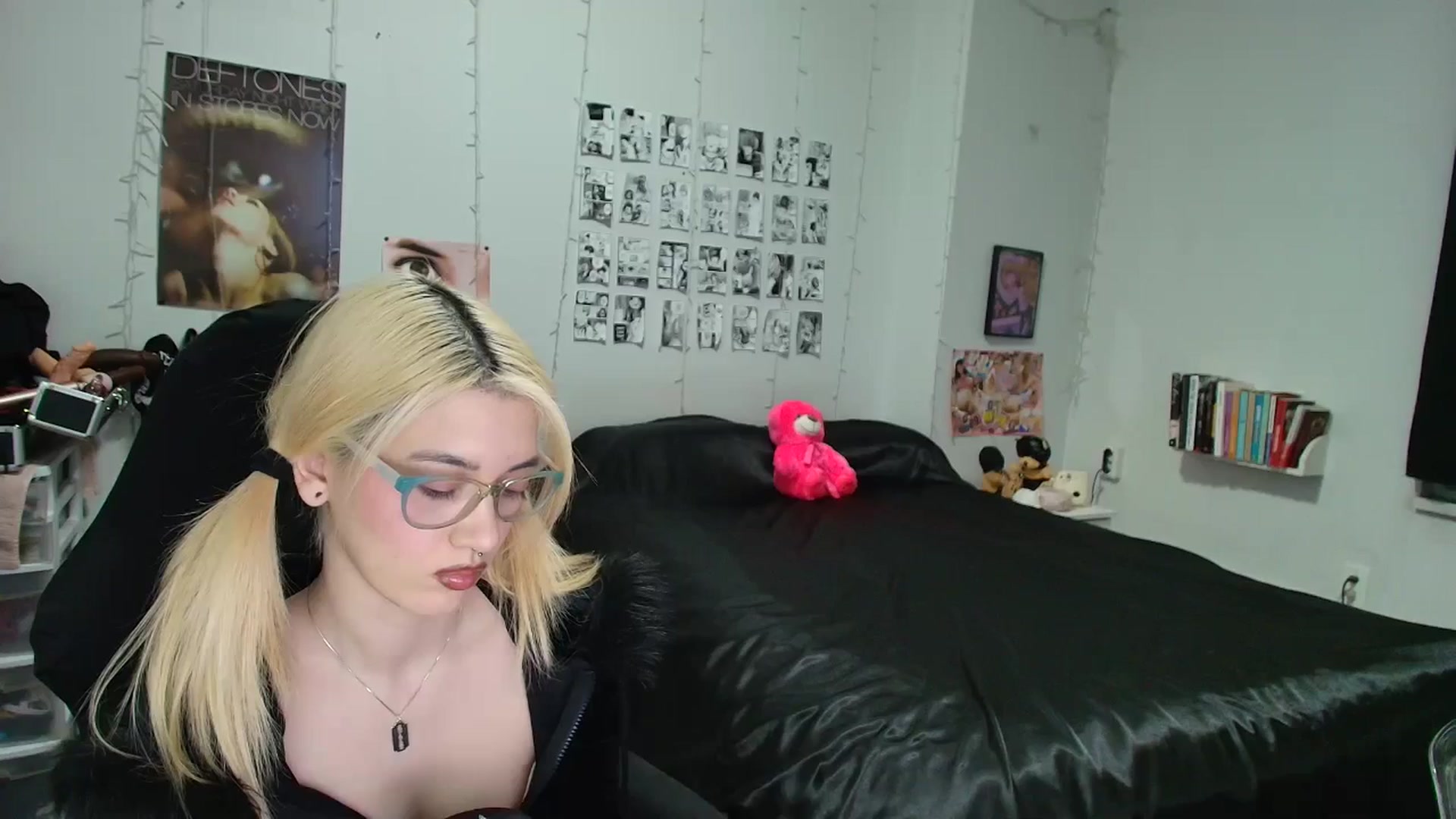 Gallery image thumbnail from AnnaTame's myfreecams stream on, 02/04/2026, 05:24 image 15 of 20