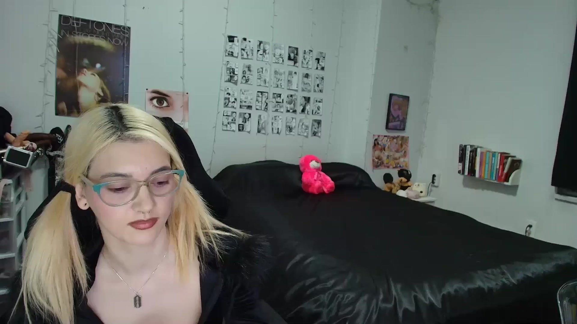 Gallery image thumbnail from AnnaTame's myfreecams stream on, 02/04/2026, 08:03 image 11 of 20