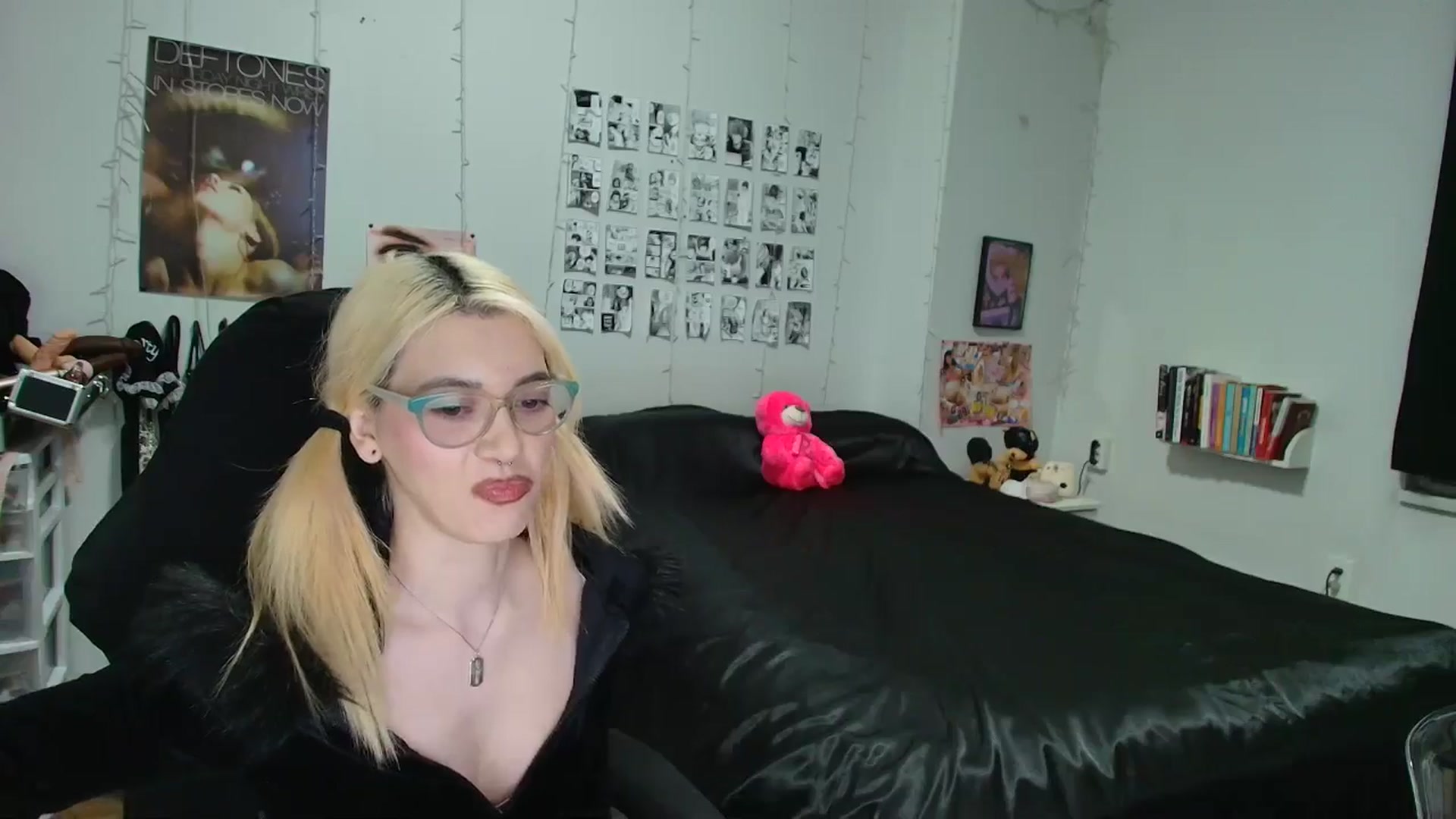 Gallery image thumbnail from AnnaTame's myfreecams stream on, 02/04/2026, 08:03 image 9 of 20