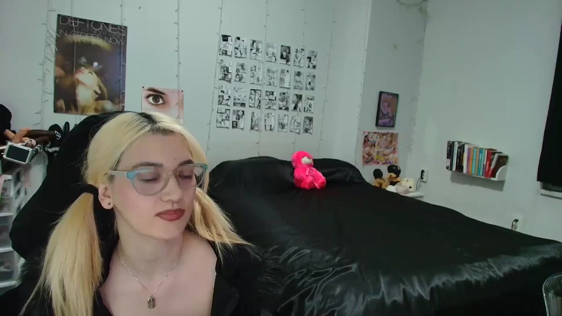 Gallery image thumbnail from AnnaTame's myfreecams stream on, 02/04/2026, 08:03 image 19 of 20