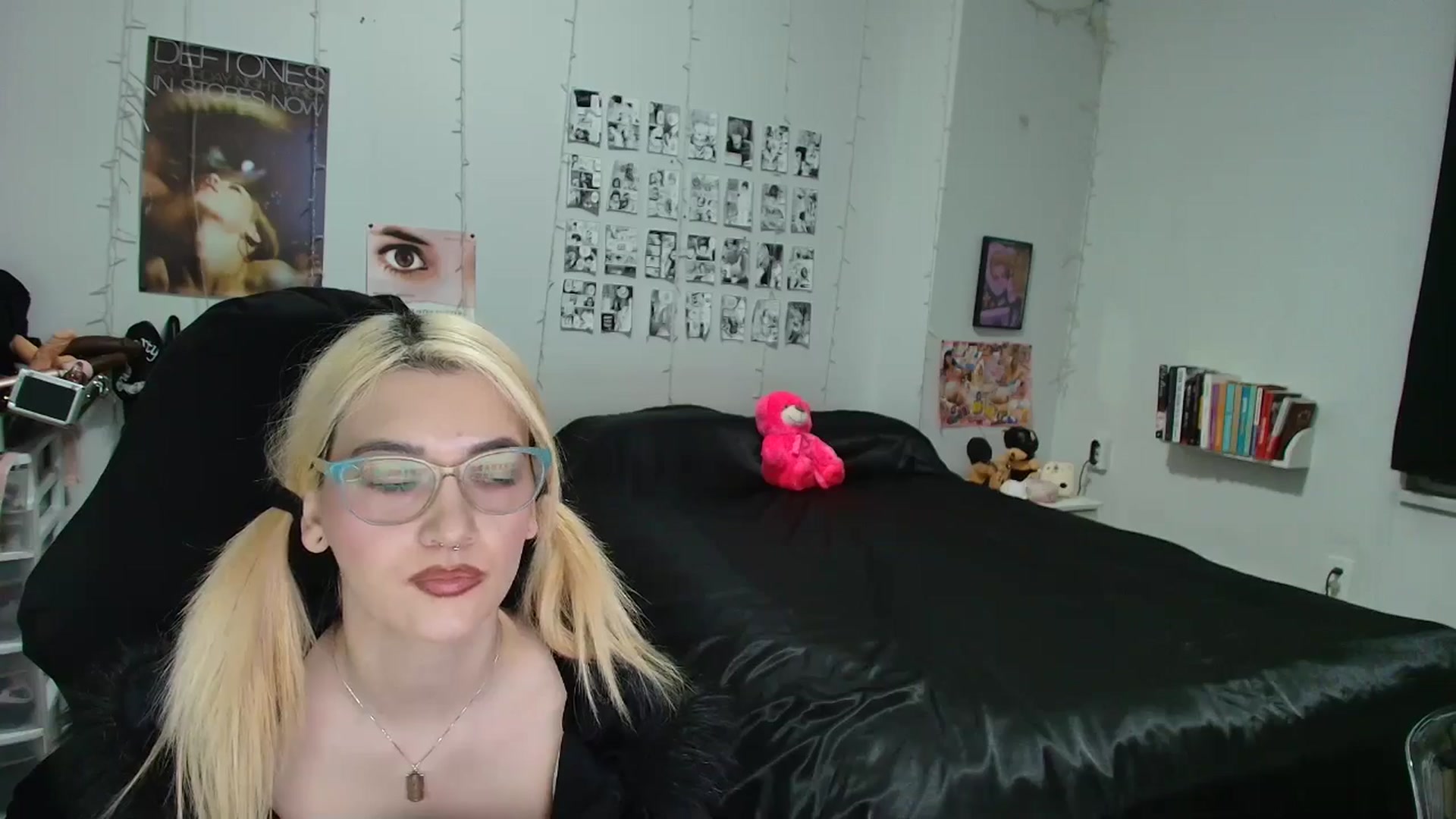 Gallery image thumbnail from AnnaTame's myfreecams stream on, 02/04/2026, 08:03 image 18 of 20