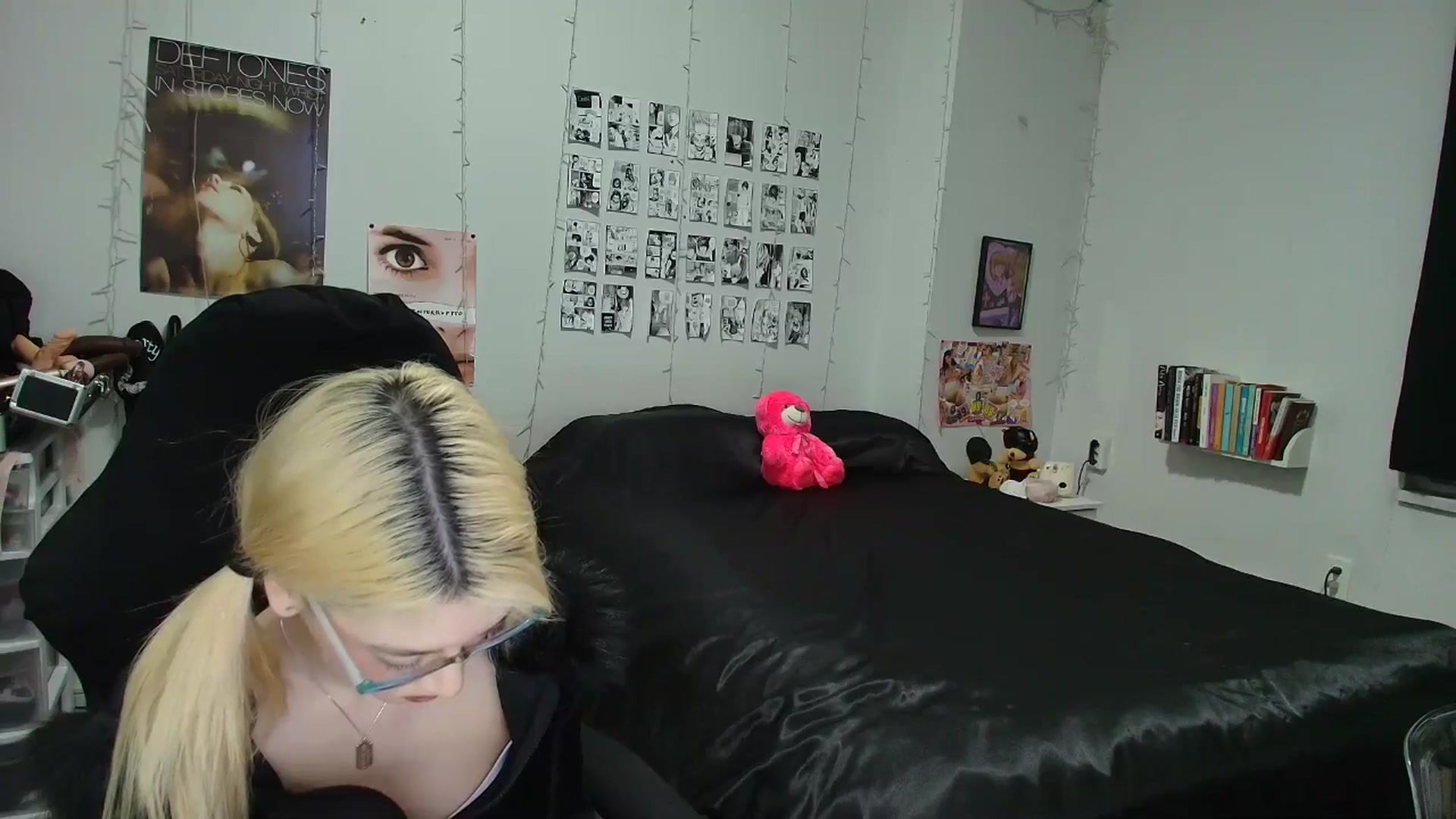 Gallery image thumbnail from AnnaTame's myfreecams stream on, 02/04/2026, 08:03 image 3 of 20