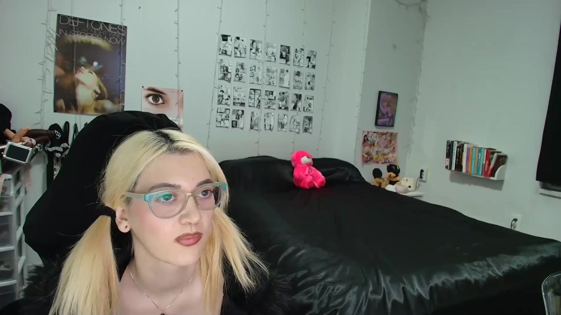 Gallery image thumbnail from AnnaTame's myfreecams stream on, 02/04/2026, 08:03 image 13 of 20