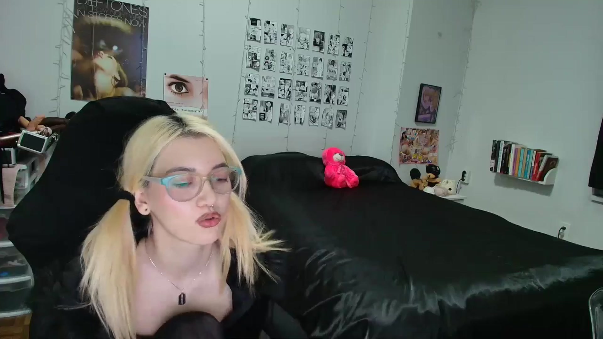Gallery image thumbnail from AnnaTame's myfreecams stream on, 02/04/2026, 09:38 image 17 of 20