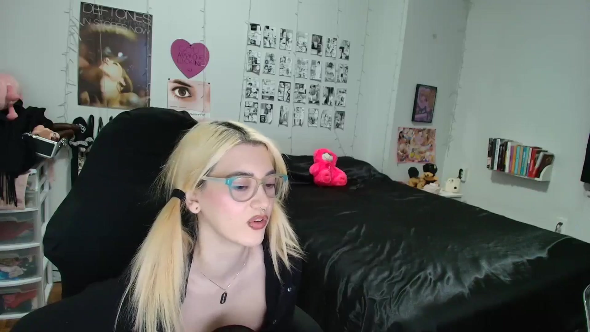 Gallery image thumbnail from AnnaTame's myfreecams stream on, 02/08/2026, 07:10 image 9 of 20