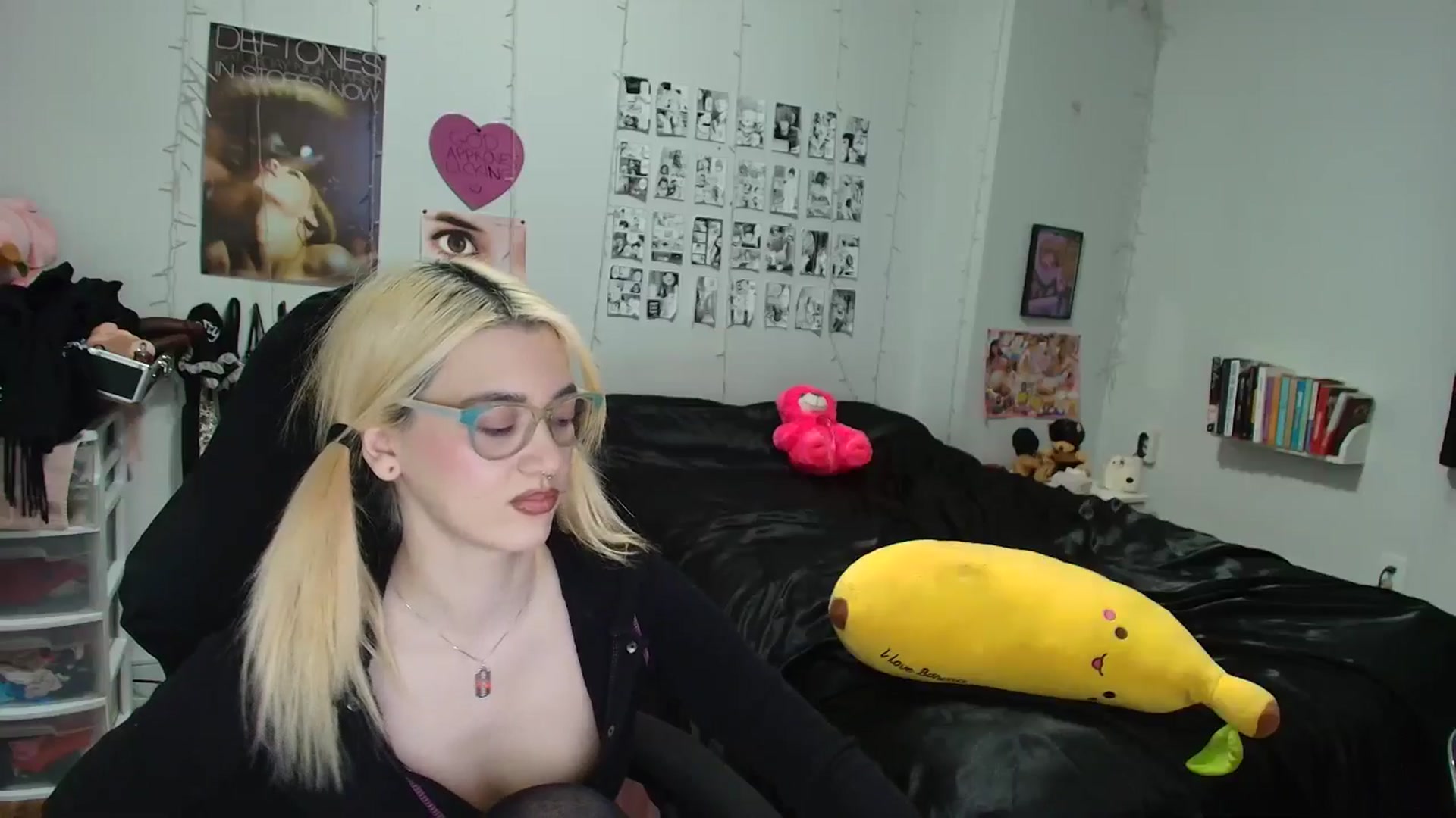 Gallery image thumbnail from AnnaTame's myfreecams stream on, 02/08/2026, 07:48 image 14 of 20