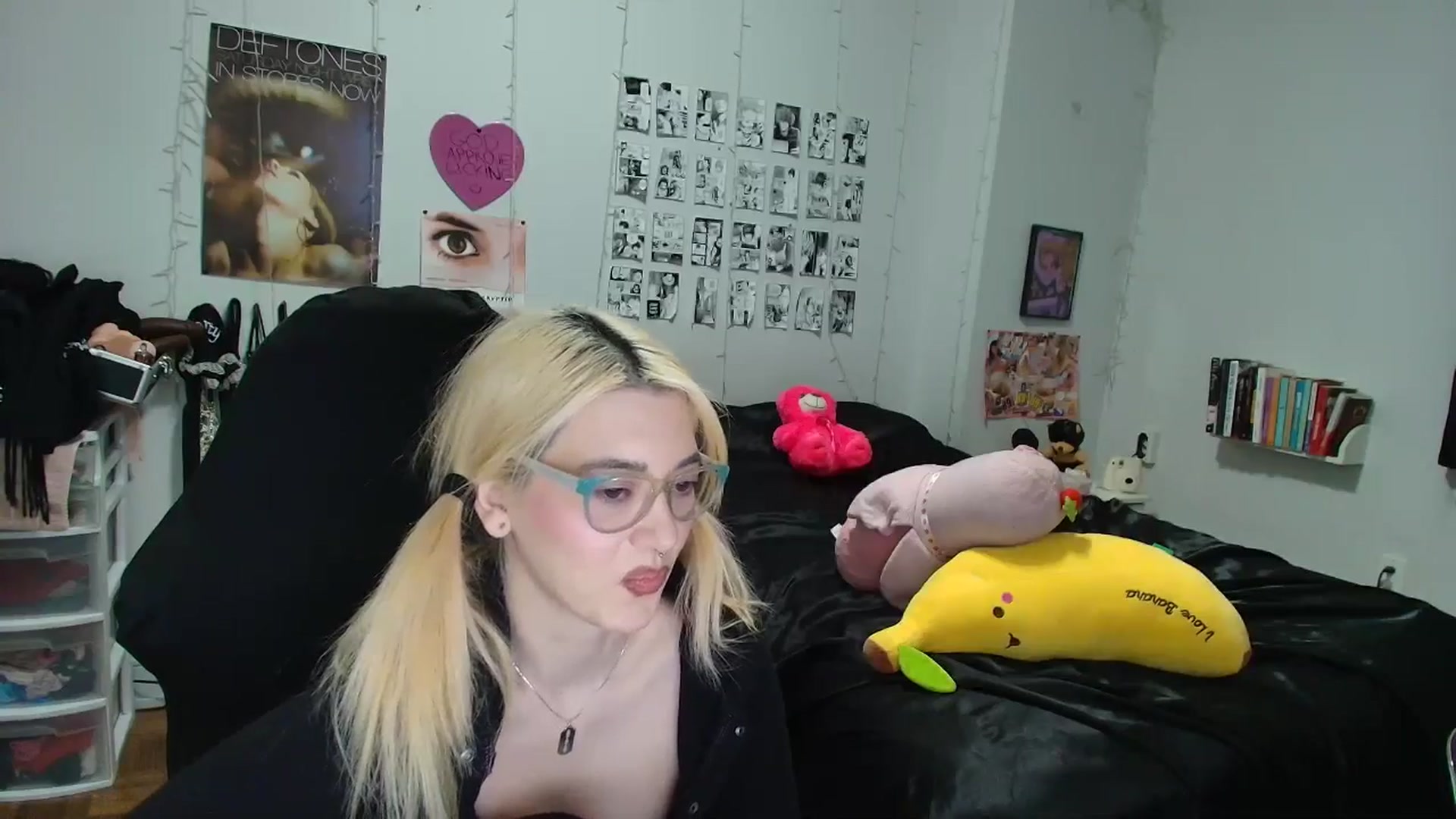 Gallery image thumbnail from AnnaTame's myfreecams stream on, 02/08/2026, 08:29 image 9 of 20