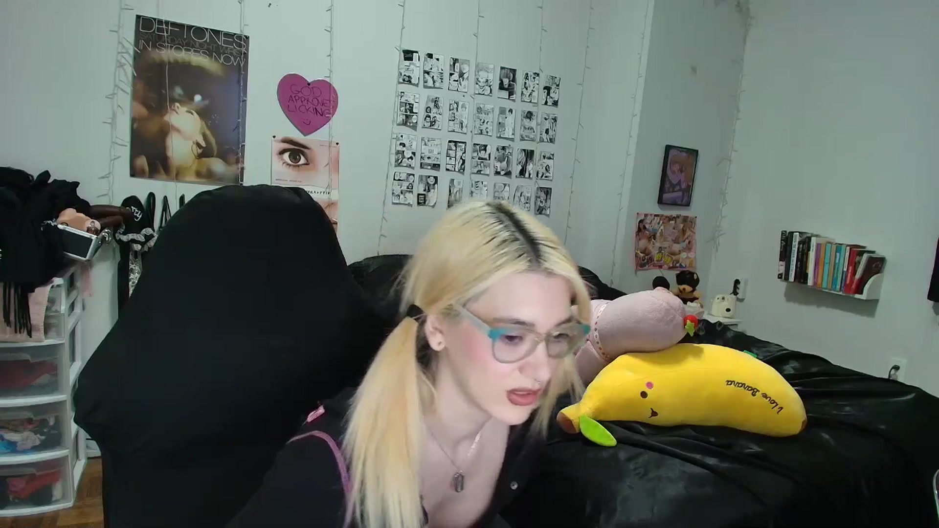 Gallery image thumbnail from AnnaTame's myfreecams stream on, 02/08/2026, 08:29 image 11 of 20