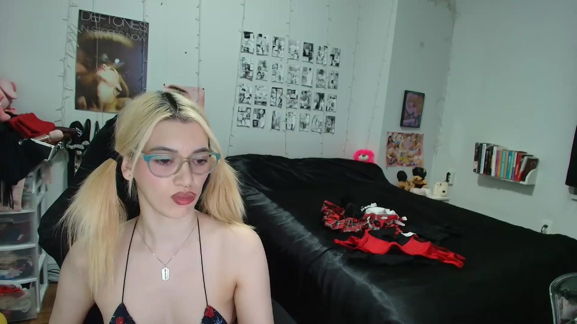 Gallery image thumbnail from AnnaTame's myfreecams stream on, 02/11/2026, 03:47 image 2 of 20