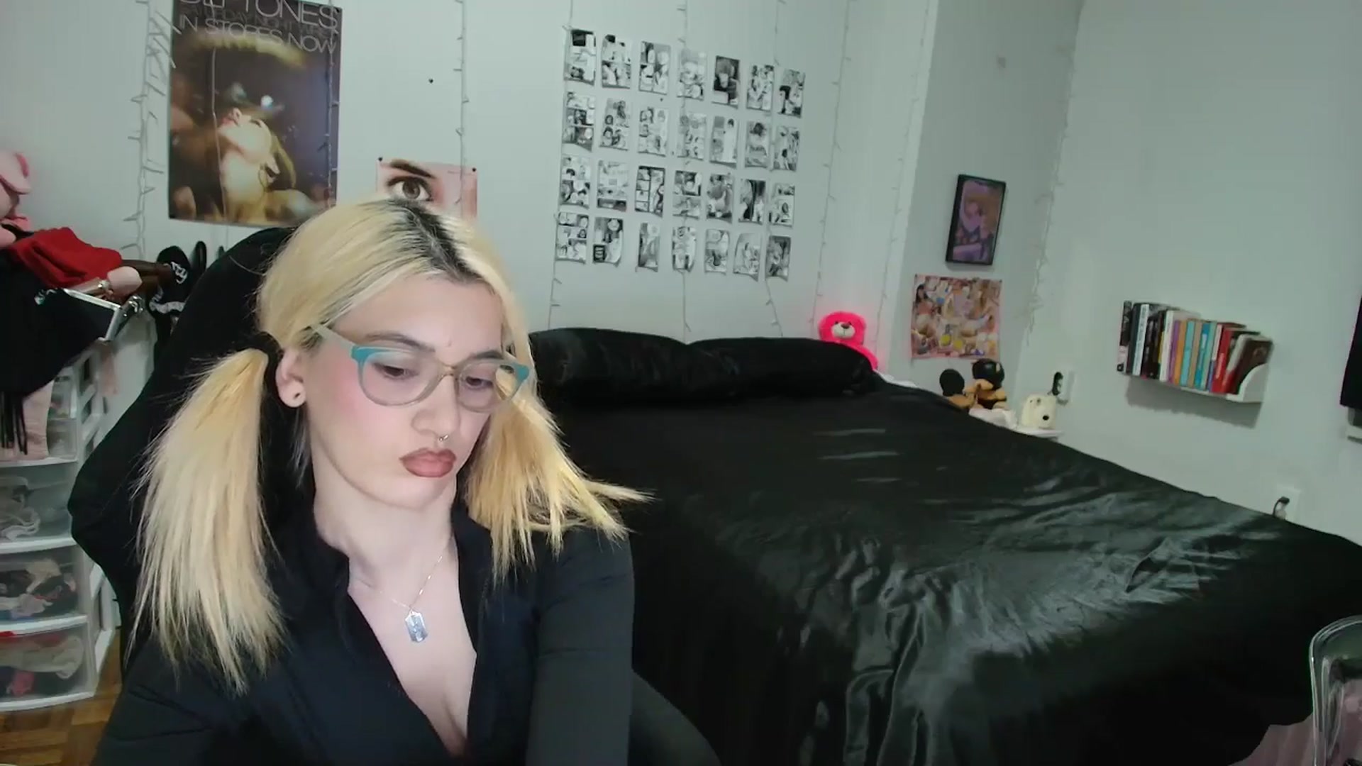 Gallery image thumbnail from AnnaTame's myfreecams stream on, 02/13/2026, 05:37 image 12 of 20