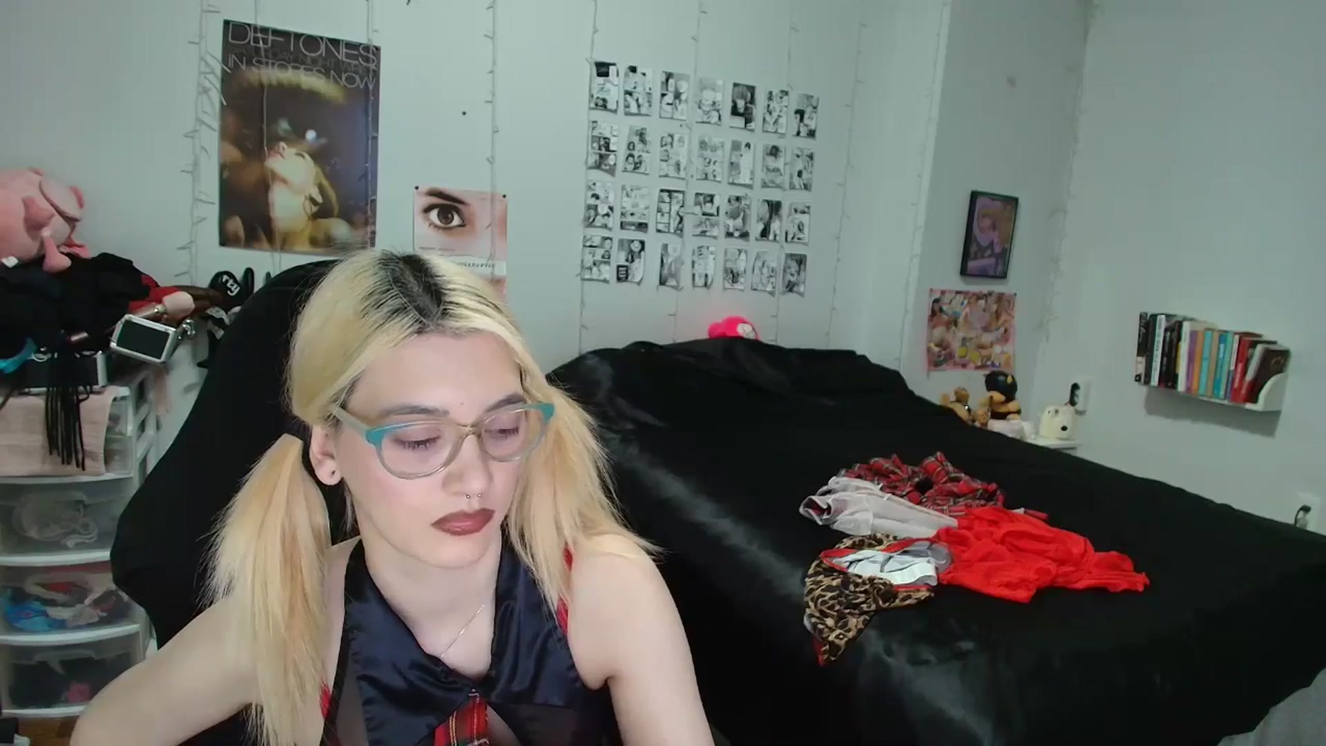 Gallery image thumbnail from AnnaTame's myfreecams stream on, 02/15/2026, 08:05 image 15 of 20