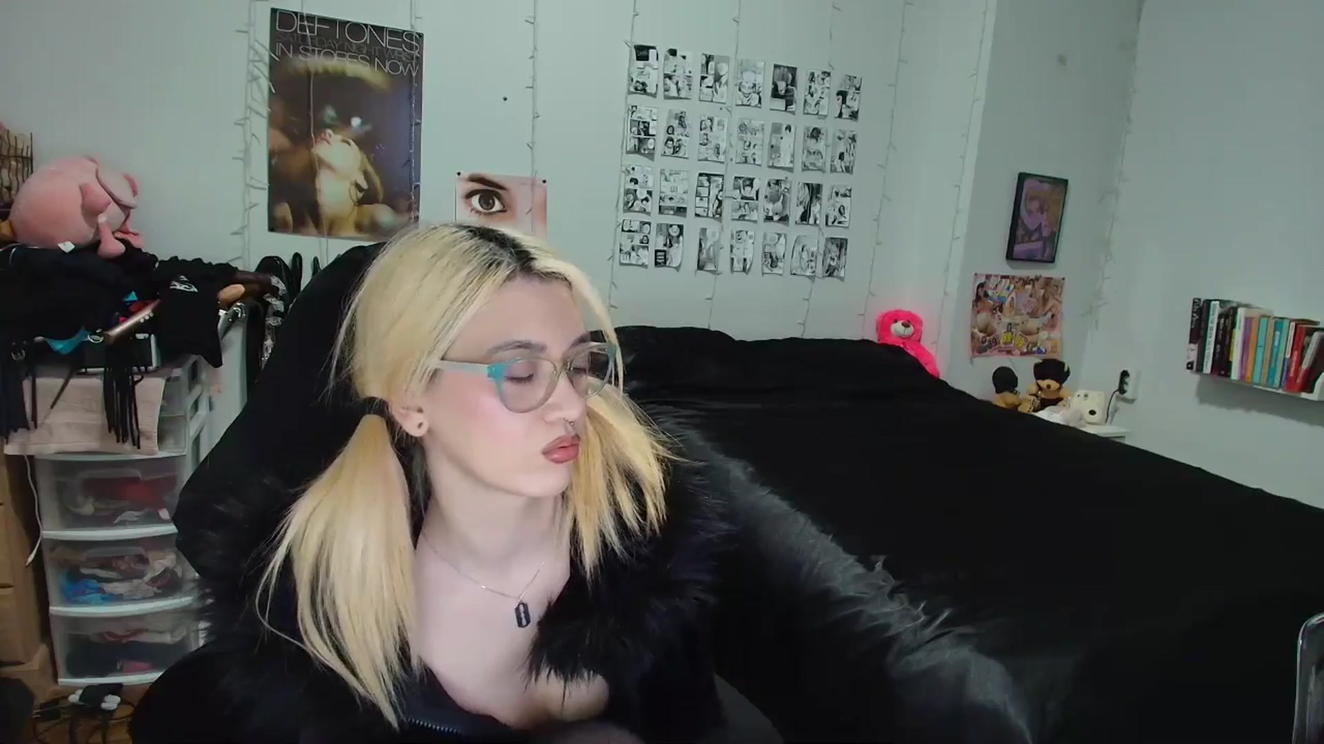 Gallery image thumbnail from AnnaTame's myfreecams stream on, 02/18/2026, 06:15 image 18 of 20