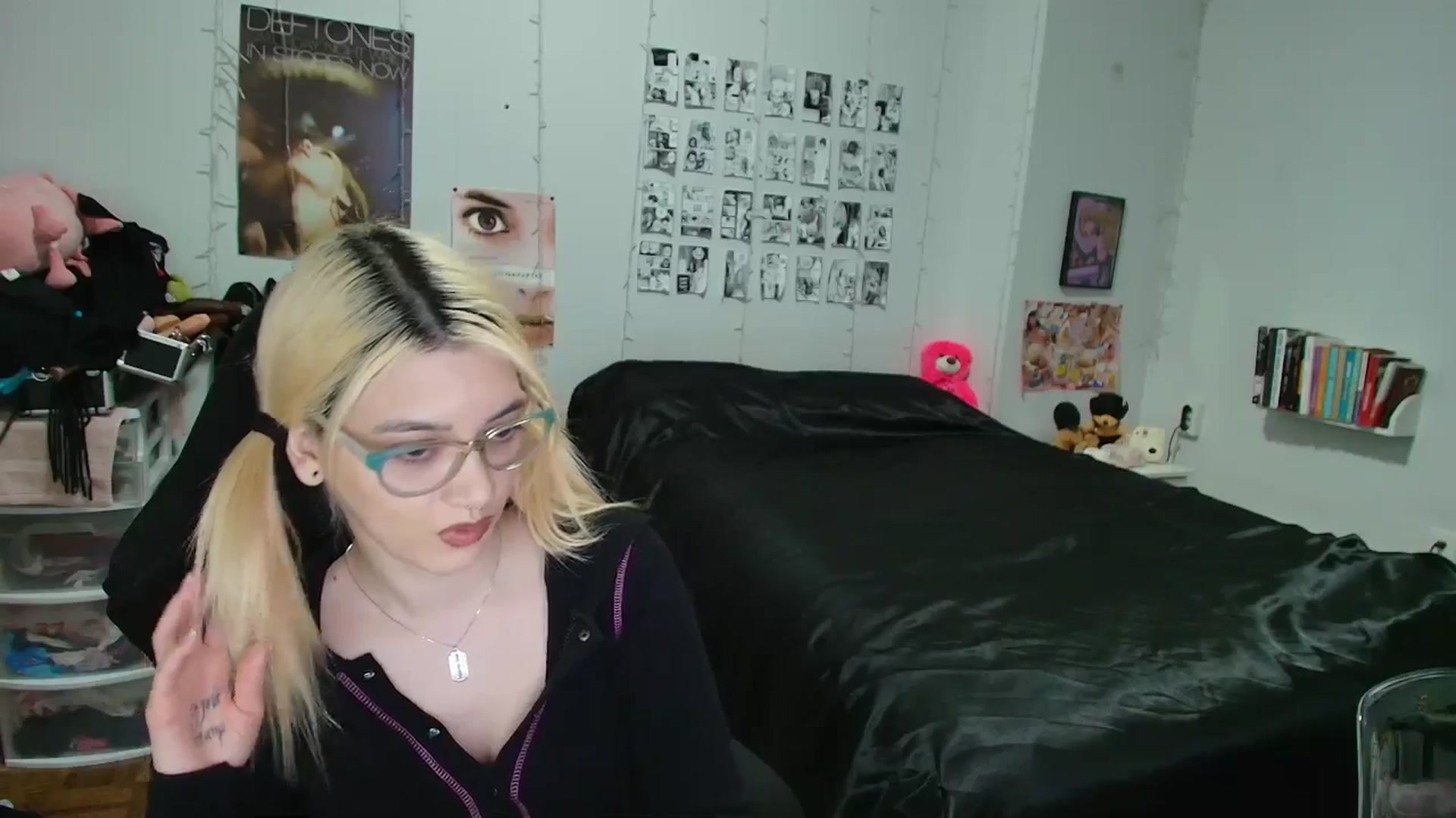 Gallery image thumbnail from AnnaTame's myfreecams stream on, 02/20/2026, 05:45 image 15 of 20