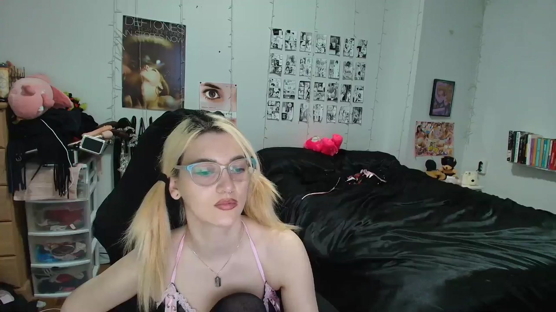 Gallery image thumbnail from AnnaTame's myfreecams stream on, 02/22/2026, 08:02 image 19 of 20