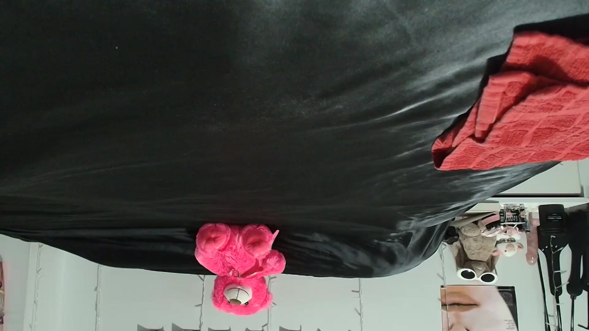 Gallery image thumbnail from AnnaTame's myfreecams stream on, 03/05/2026, 06:42 image 19 of 20