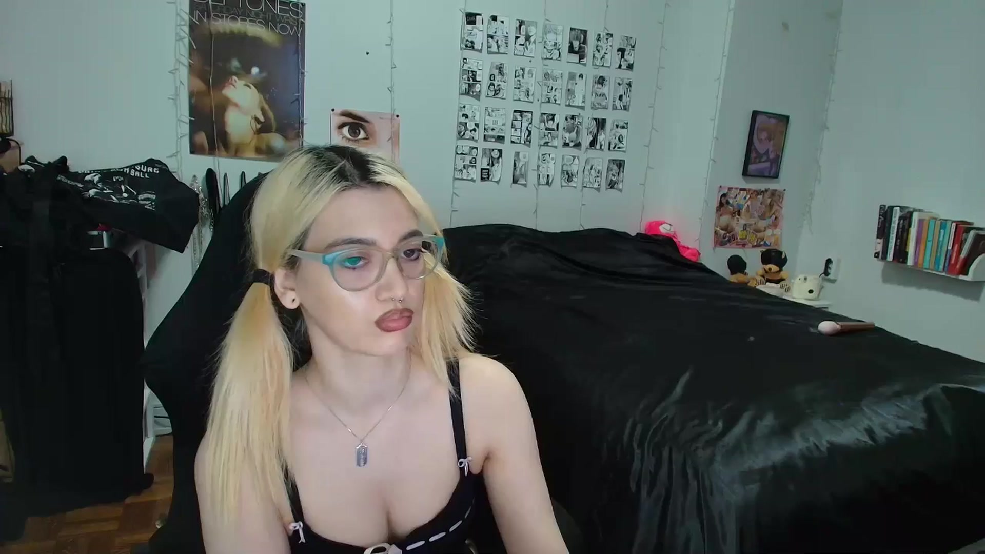 Gallery image thumbnail from AnnaTame's myfreecams stream on, 03/06/2026, 07:07 image 16 of 20