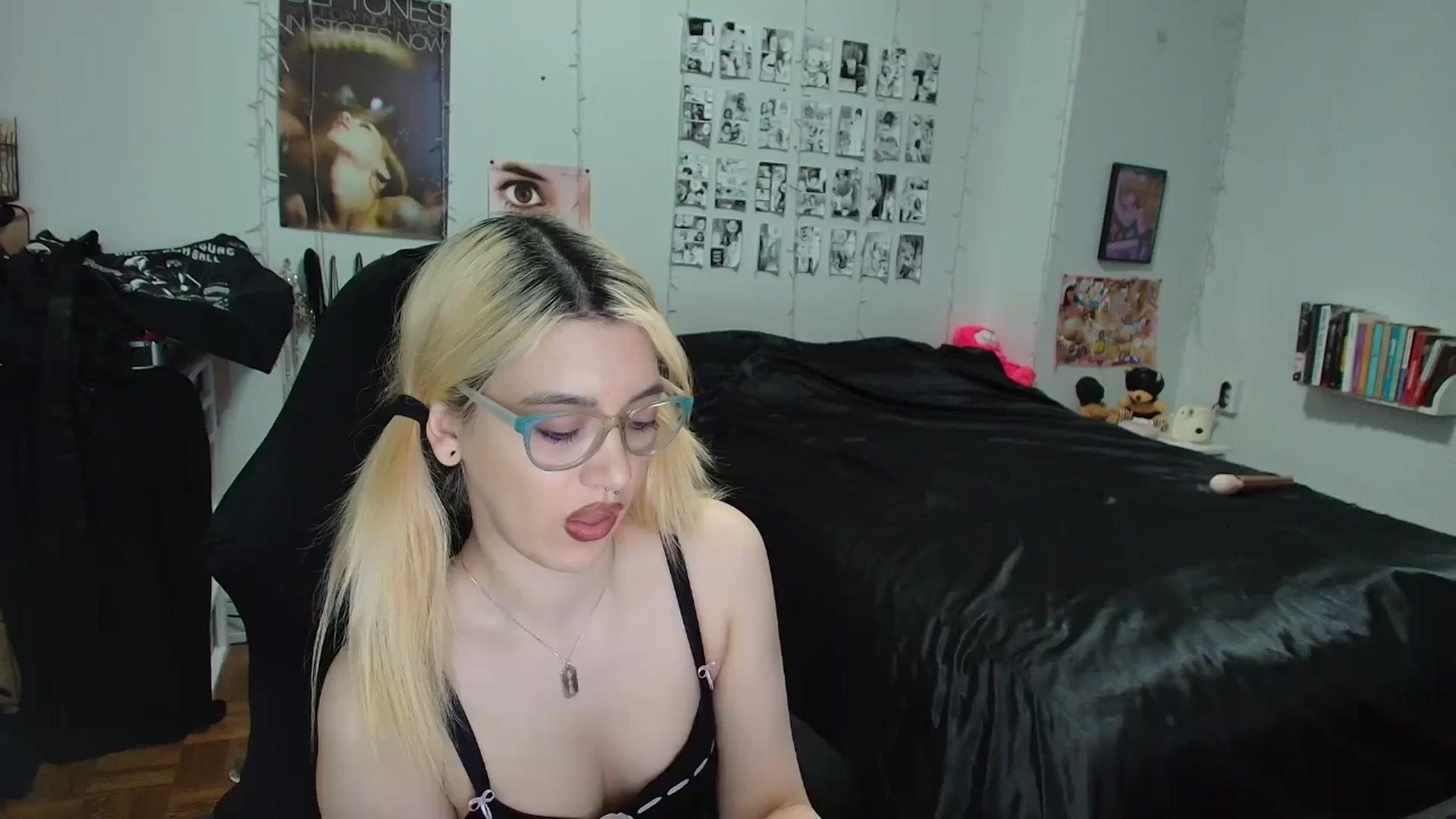 Gallery image thumbnail from AnnaTame's myfreecams stream on, 03/06/2026, 07:07 image 13 of 20