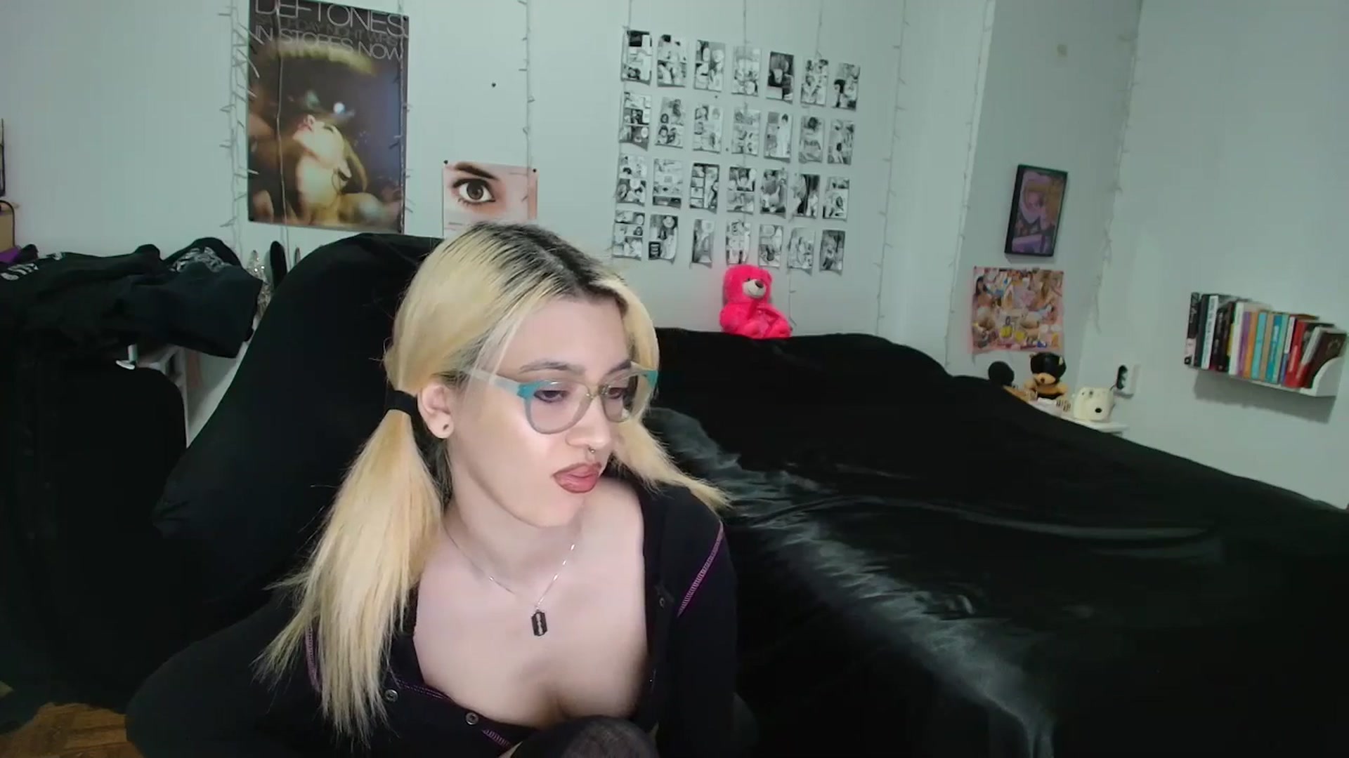 Gallery image thumbnail from AnnaTame's myfreecams stream on, 03/07/2026, 06:24 image 14 of 20