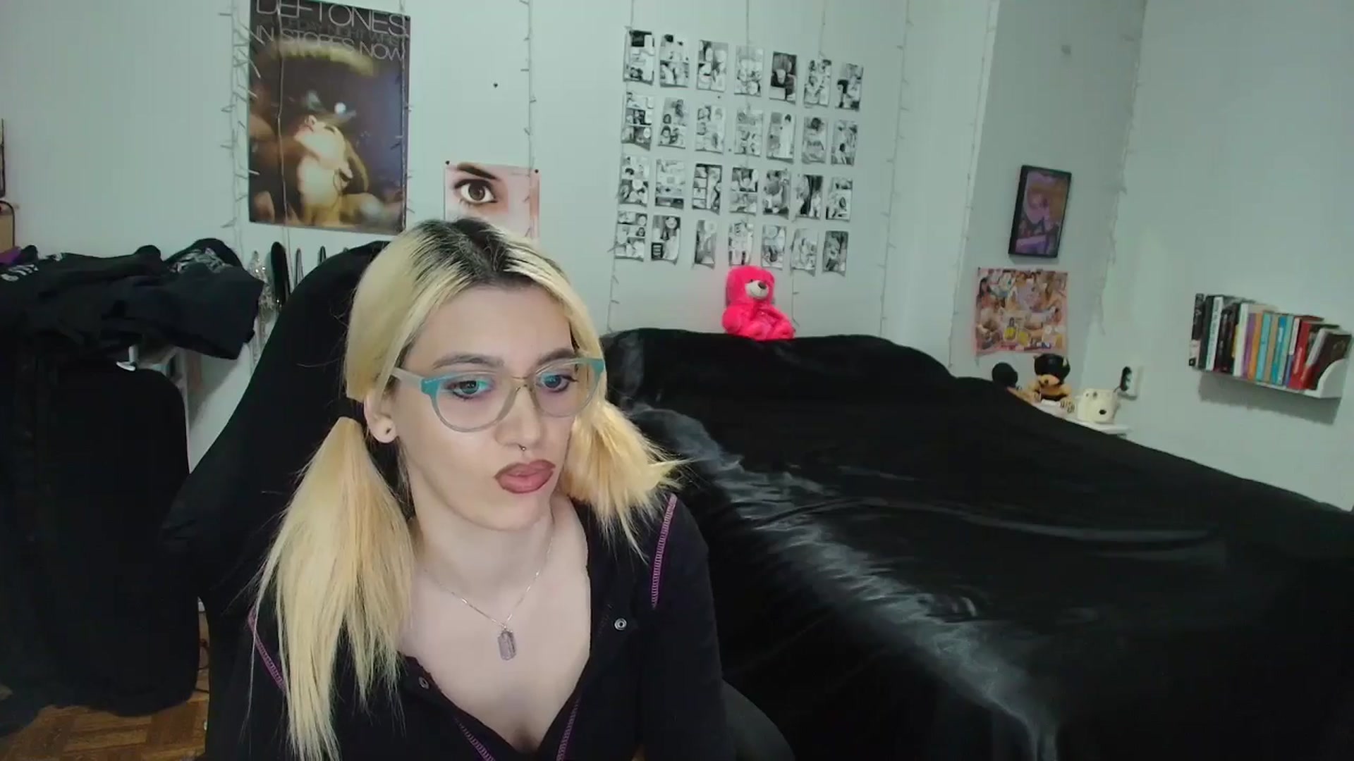 Gallery image thumbnail from AnnaTame's myfreecams stream on, 03/07/2026, 07:09 image 9 of 20